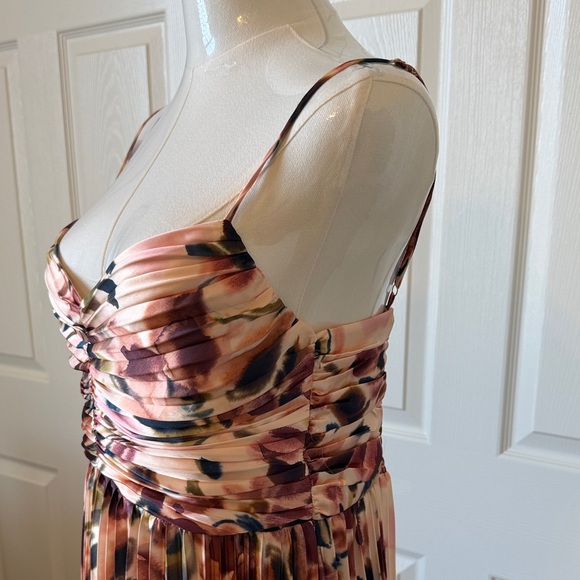 Lost + Wander Thea Pleated Multicolor Spaghetti Strap Floral Dress Size M - Picture 6 of 12